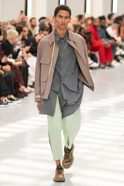 Look 24